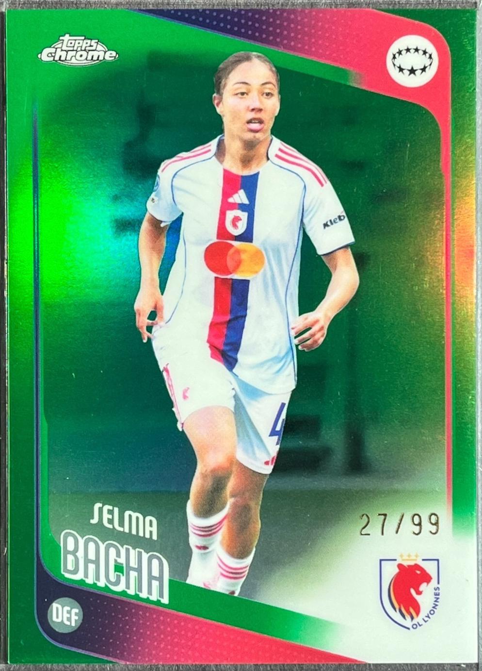 Alphonso Davies [Green Refractor] #90