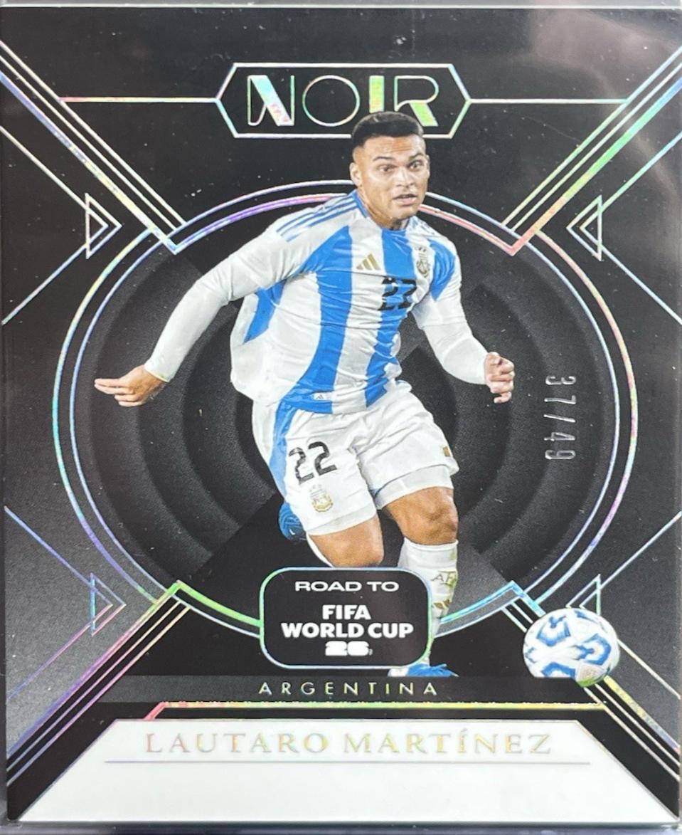 Lautaro Martinez [Holo Silver] #3