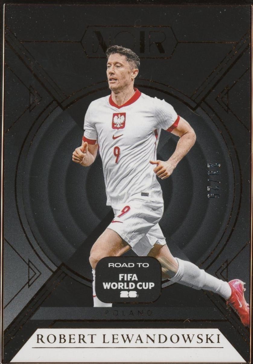 Robert Lewandowski [Bronze Frame] #63