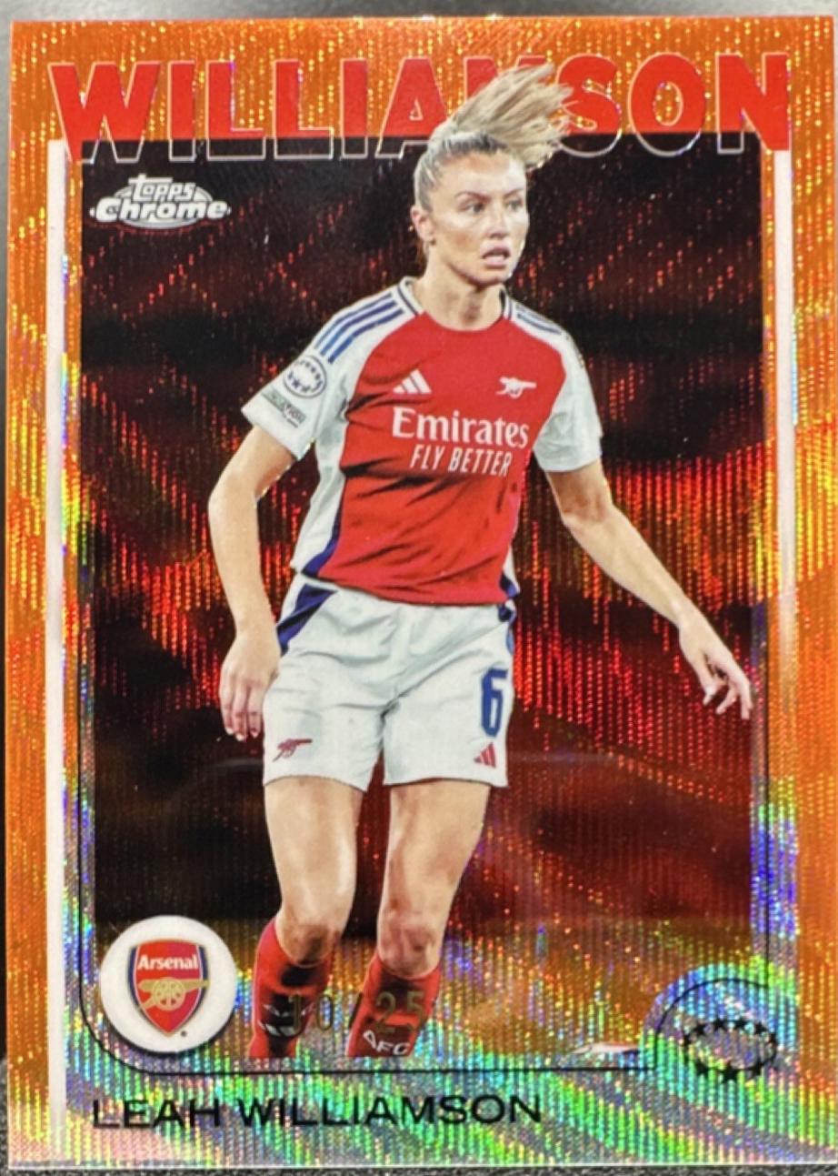 Leah Williamson [Orange] #25