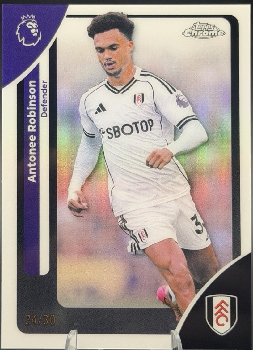 Antonee Robinson [White Refractor] #100