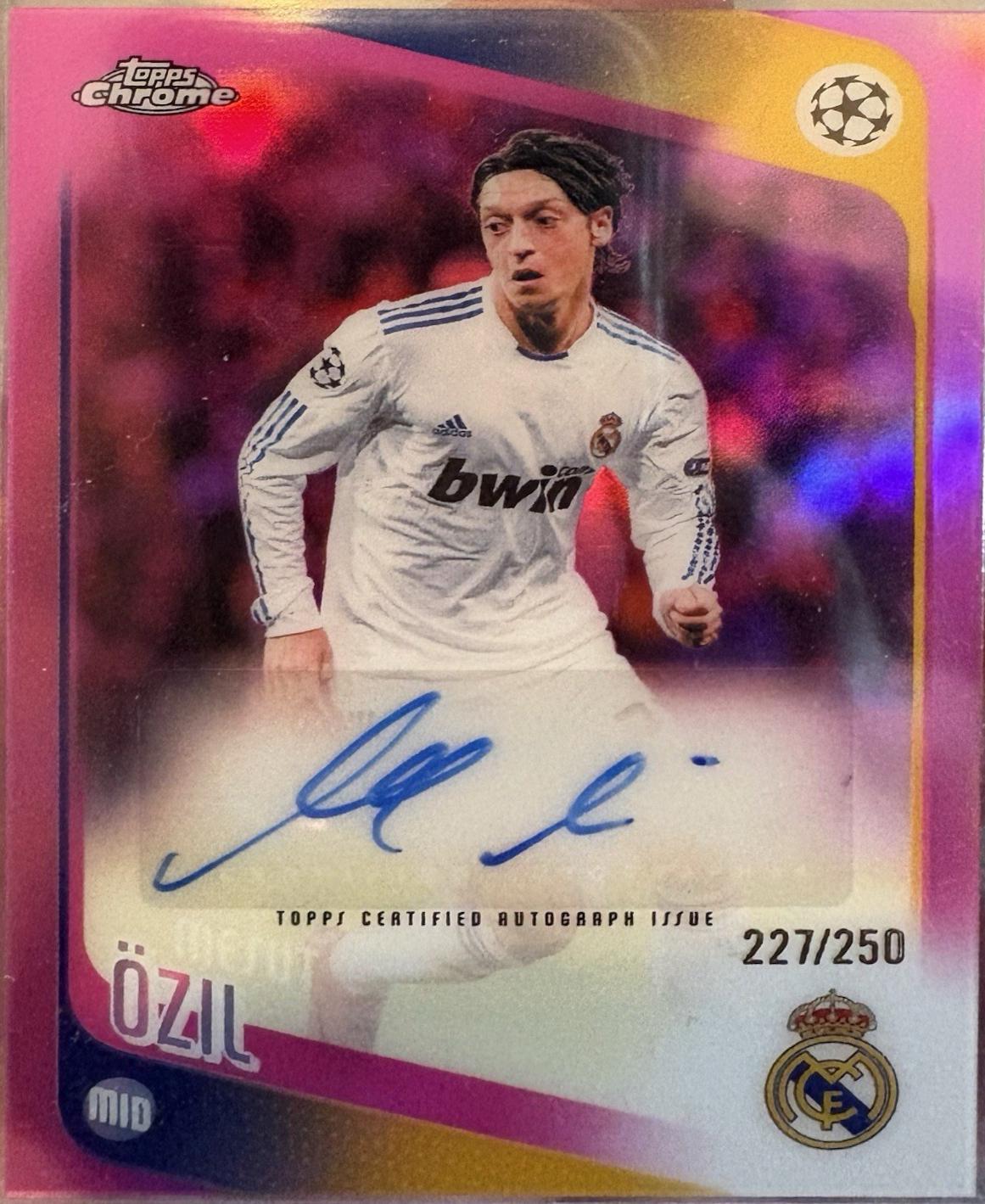 Mesut Ozil [Pink] #CLA-MO
