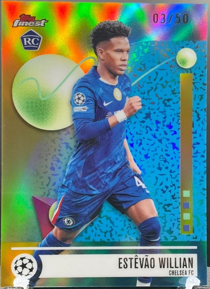 Estevao Willian [Gold Refractor] #100