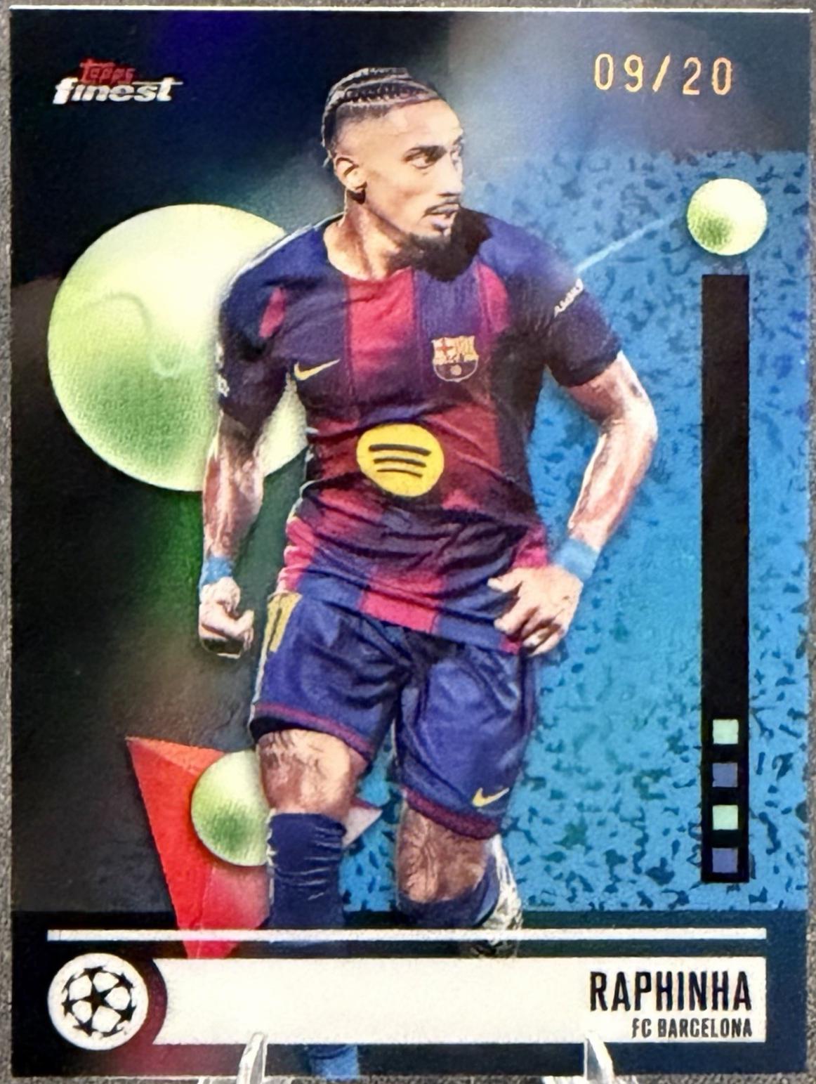 Raphinha [Black Refractor] #52