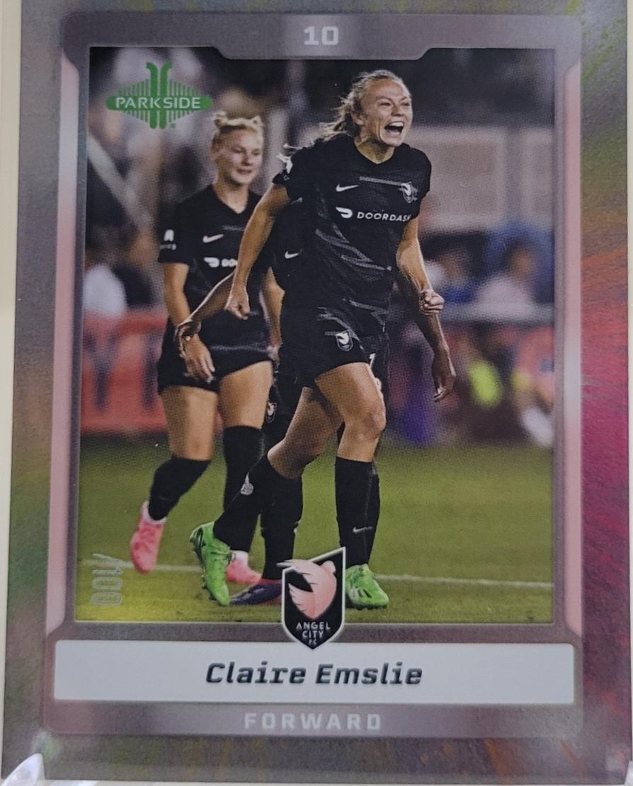 Claire Emslie [Shimmer] #184