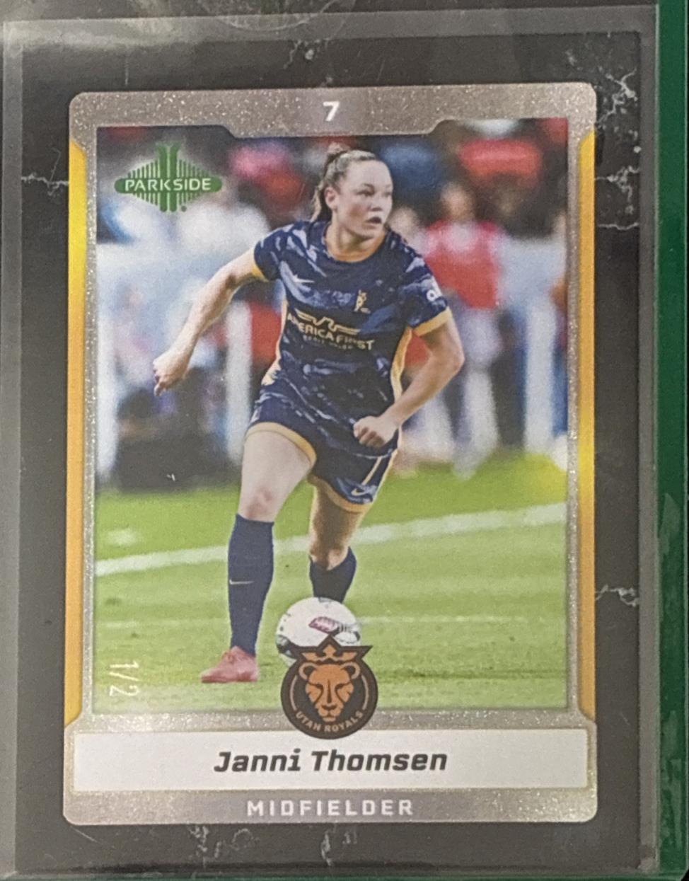 Janni Thomsen [Black White] #334