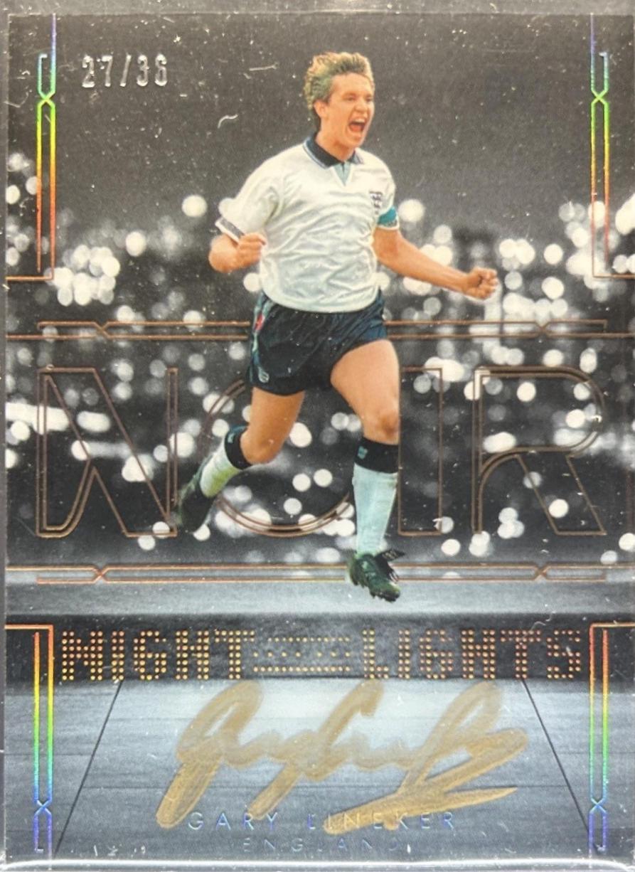 Gary Lineker #25