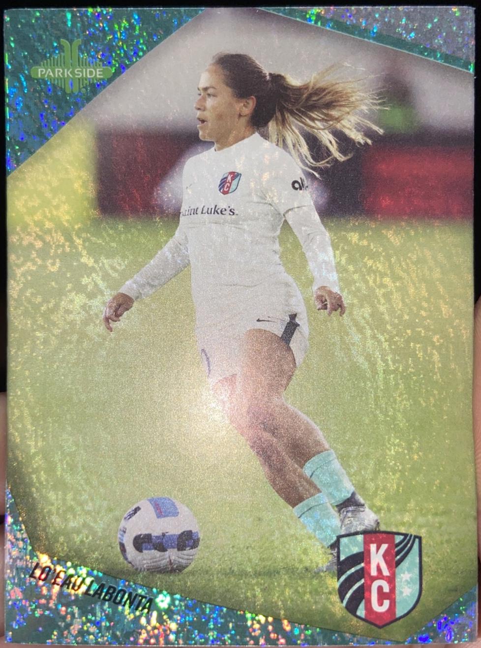 Lo'eau LaBonta [Shimmer Foil] #135