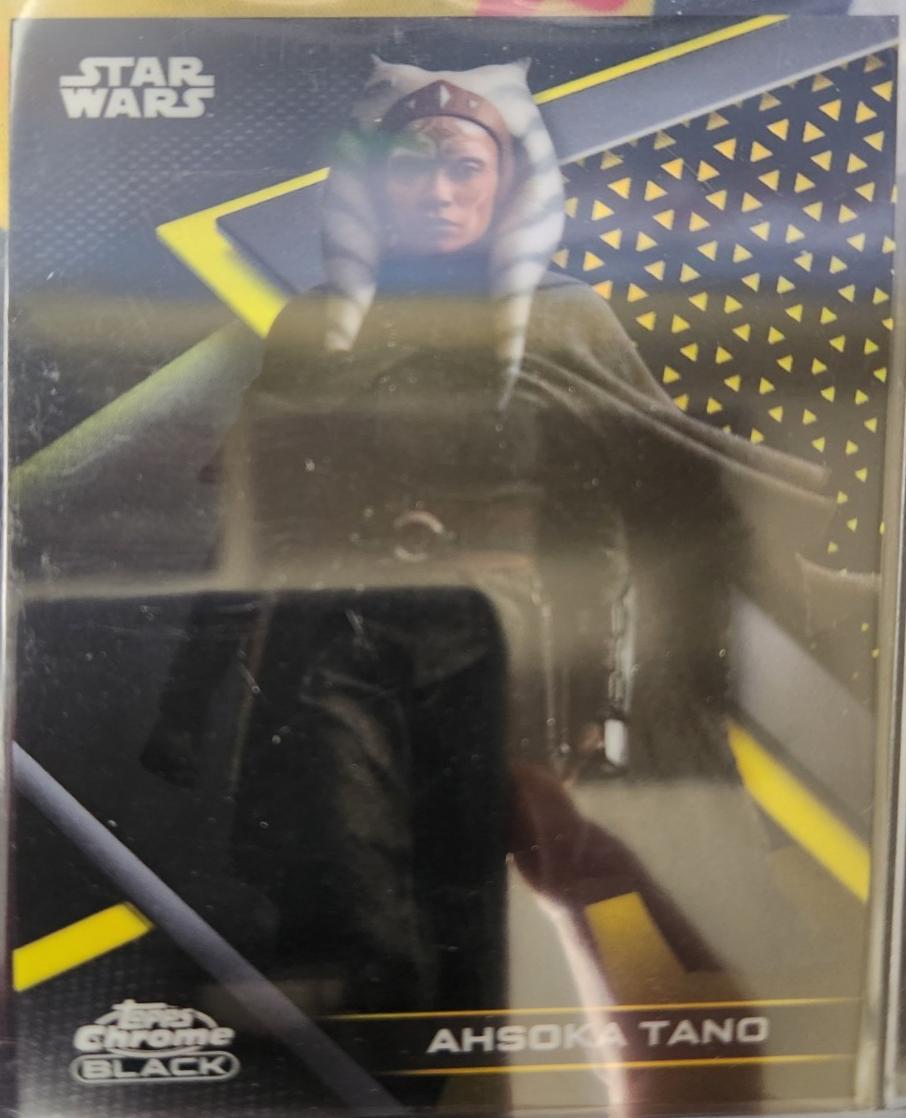 Ahsoka Tano [Gold Refractor] #11