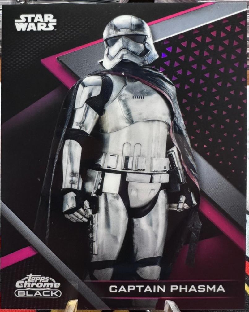 Captain Phasma [Magenta Refractor] #49
