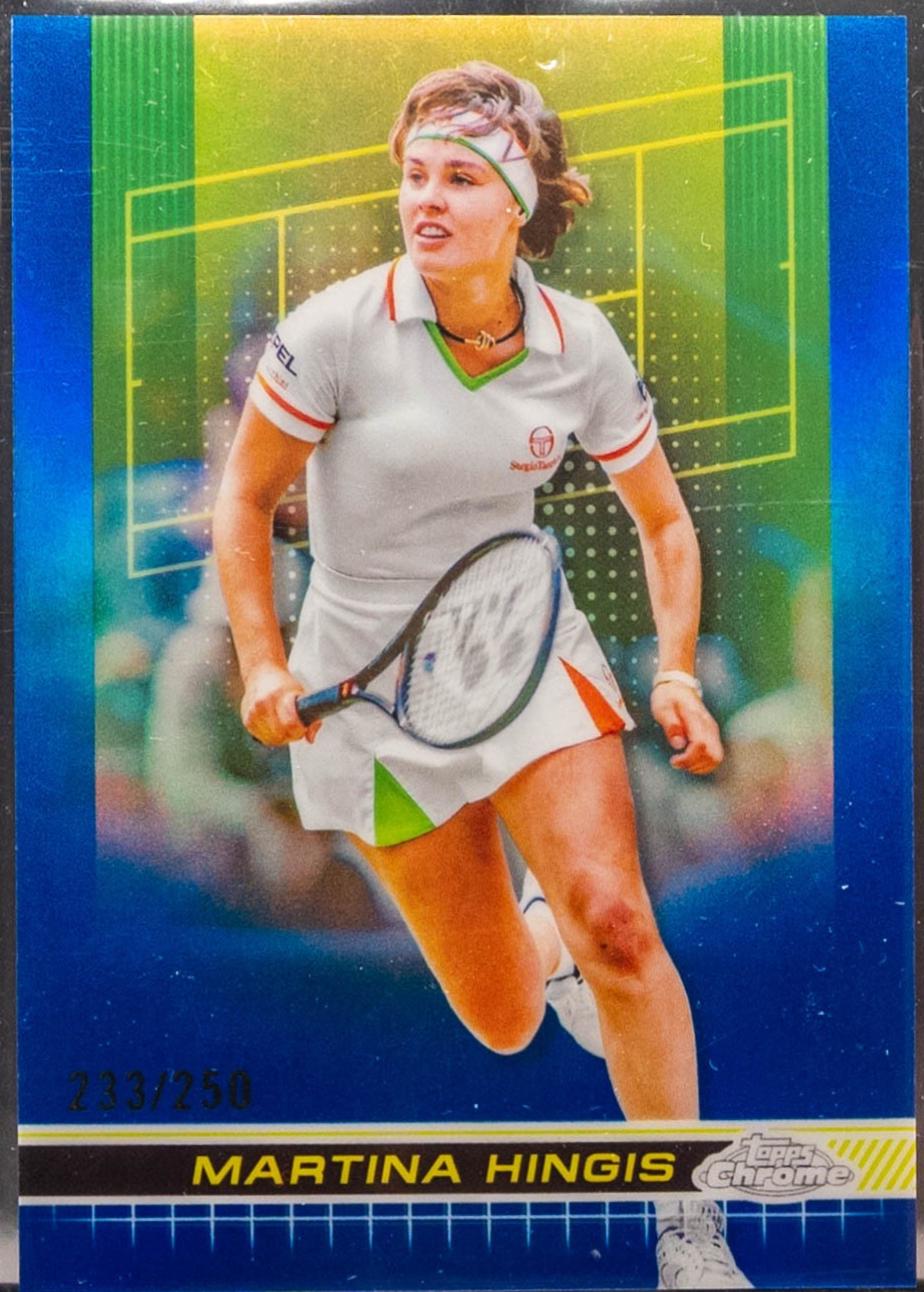 Martina Hingis [Blue Refractor] #152