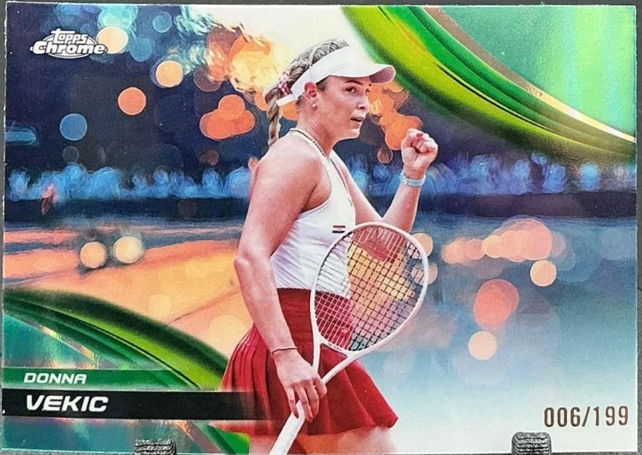 Donna Vekic [Aqua Refractor] #31