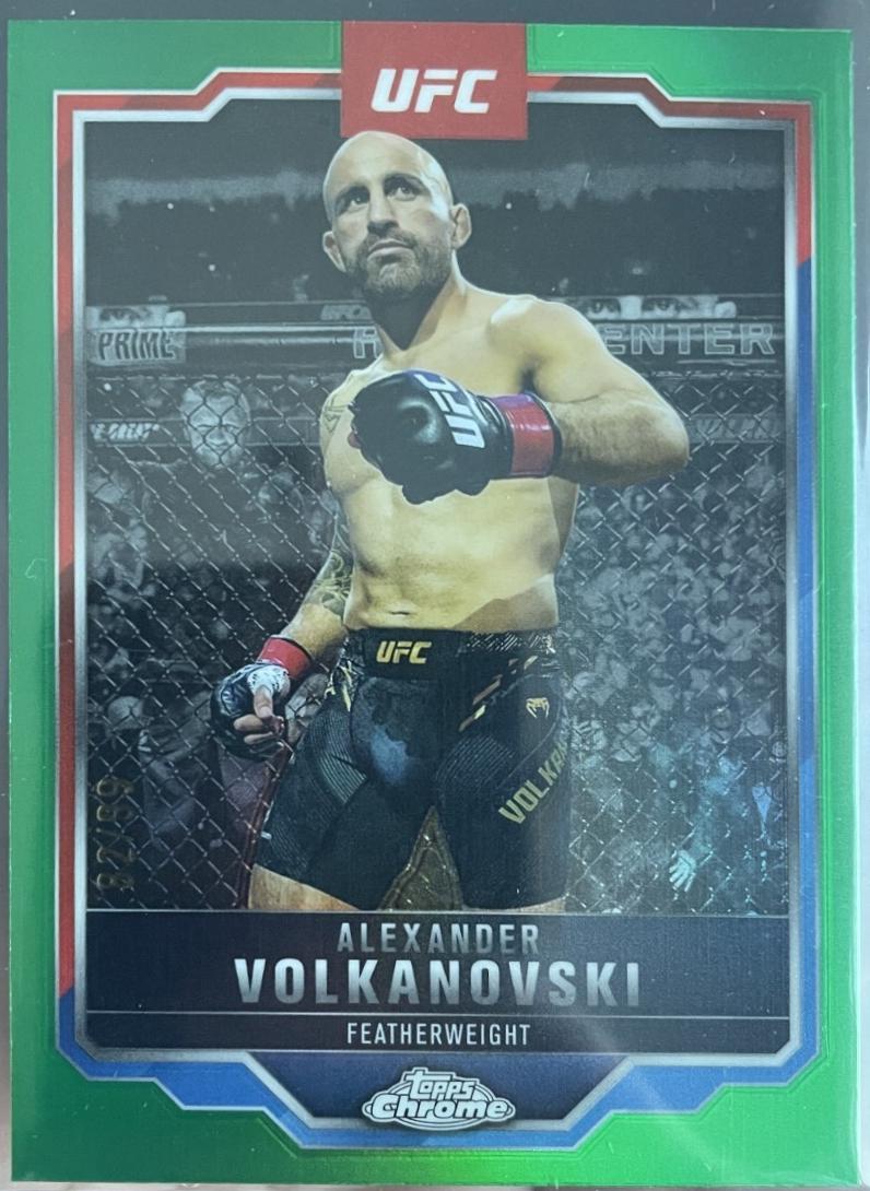Alexander Volkanovski [Green Refractor] #18