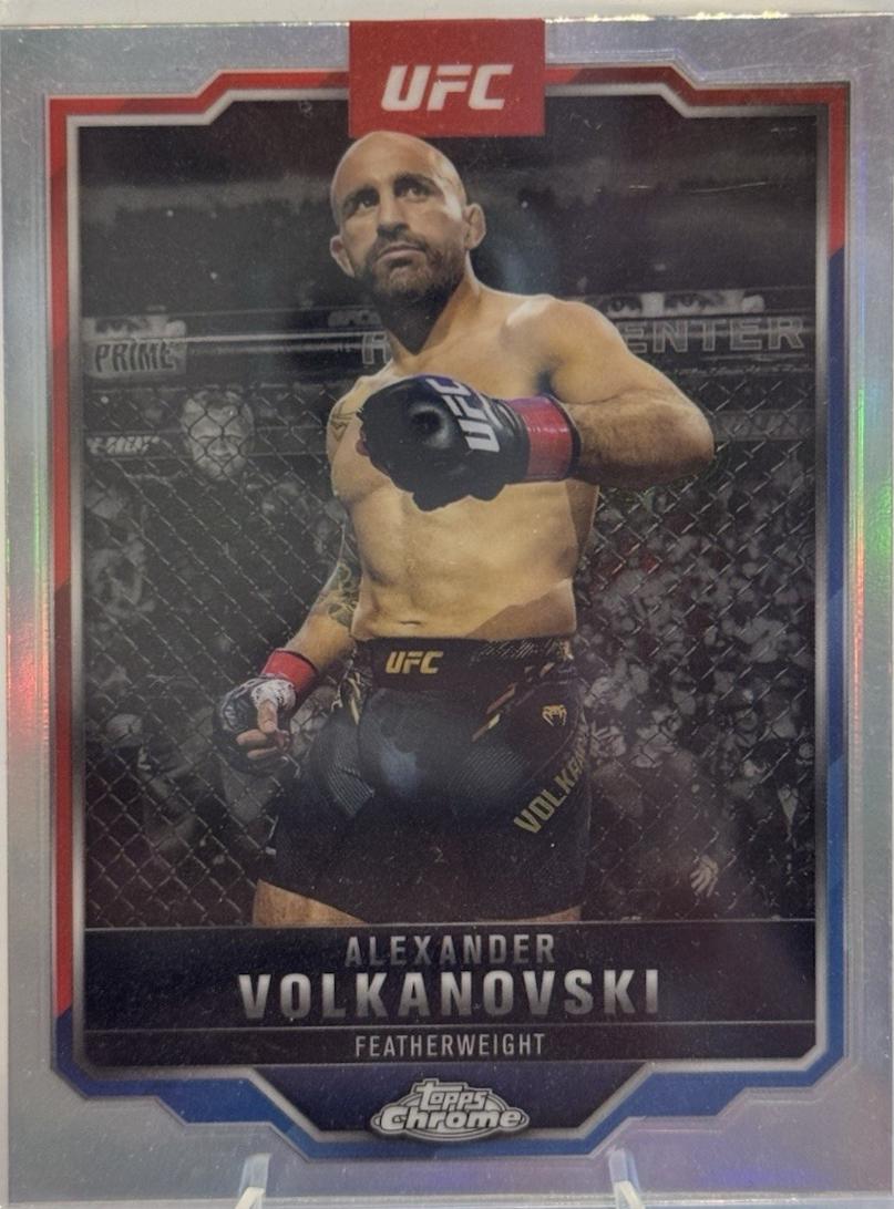 Alexander Volkanovski [Refractor] #18