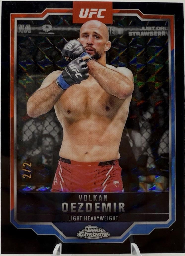 Volkan Oezdemir [Black Geometric Refractor] #193