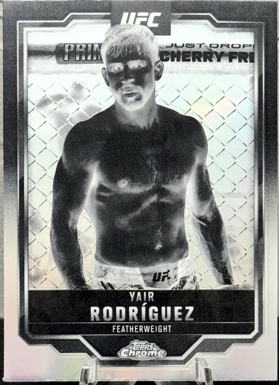Yair Rodriguez [Negative Refractor] #95