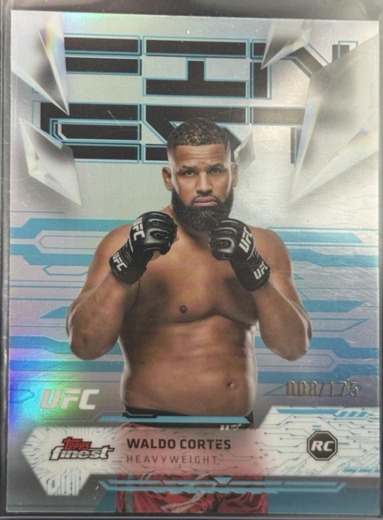 Waldo Cortes [Blue Refractor] #112