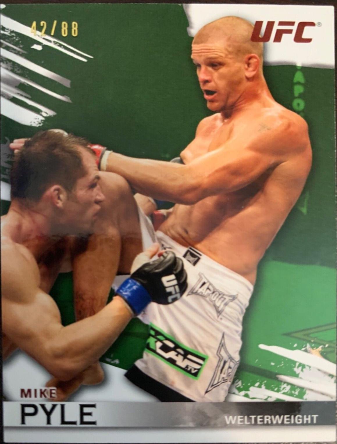 Mike Pyle [Green] #110