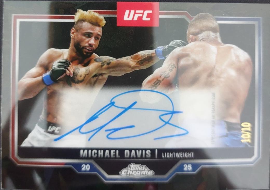 Michael Davis [Black Refractor] #CVA-MD