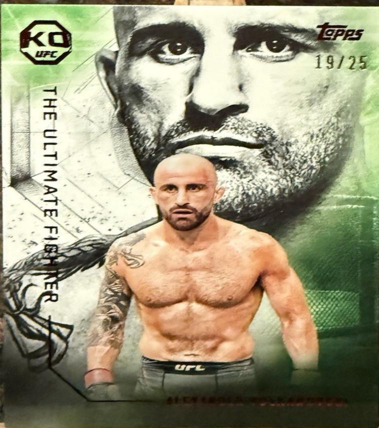 Alexander Volkanovski [Red] #UF-5