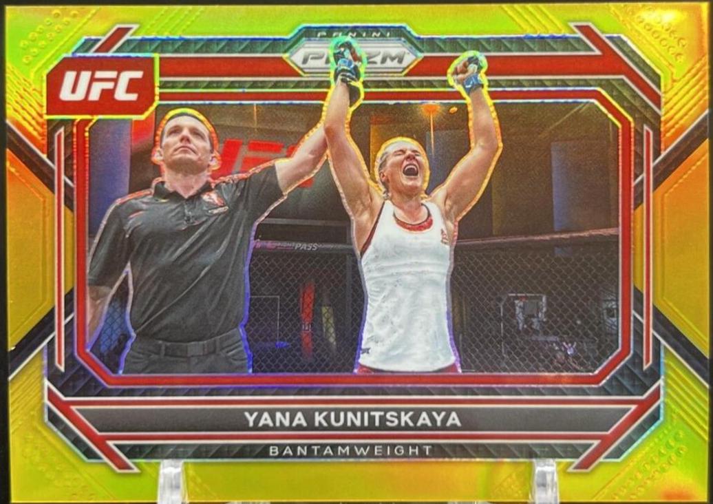 Yana Santos [Gold] #93