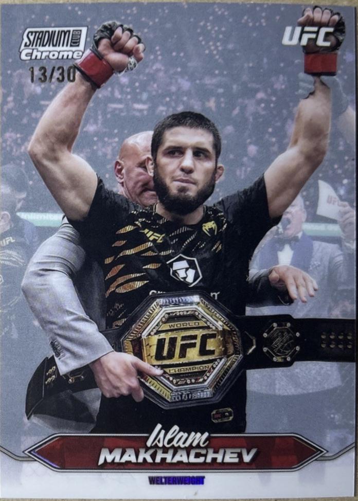 Islam Makhachev [Pearl White Refractor] #C-1