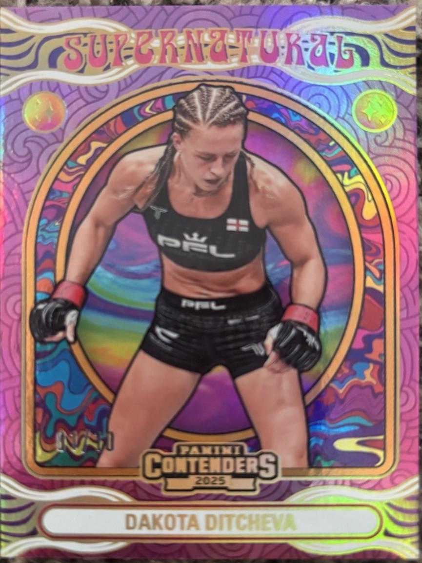 Dakota Ditcheva [Gold] #11