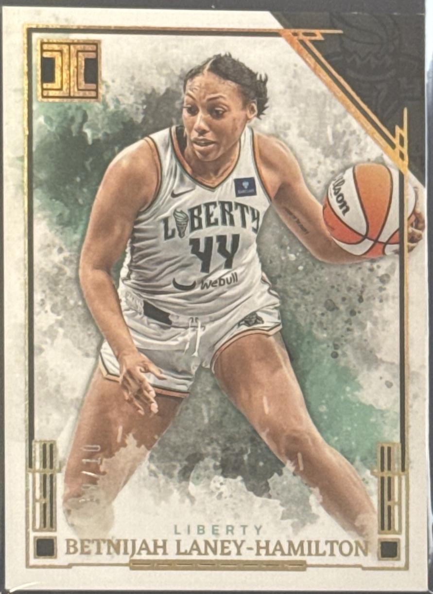 Betnijah Laney-Hamilton [Holo Gold] #11
