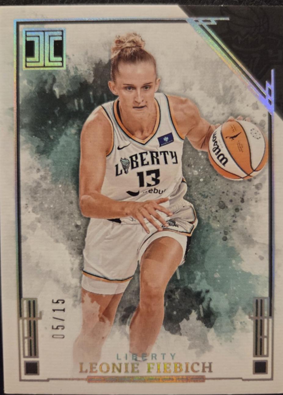 Leonie Fiebich [Holo Silver] #12
