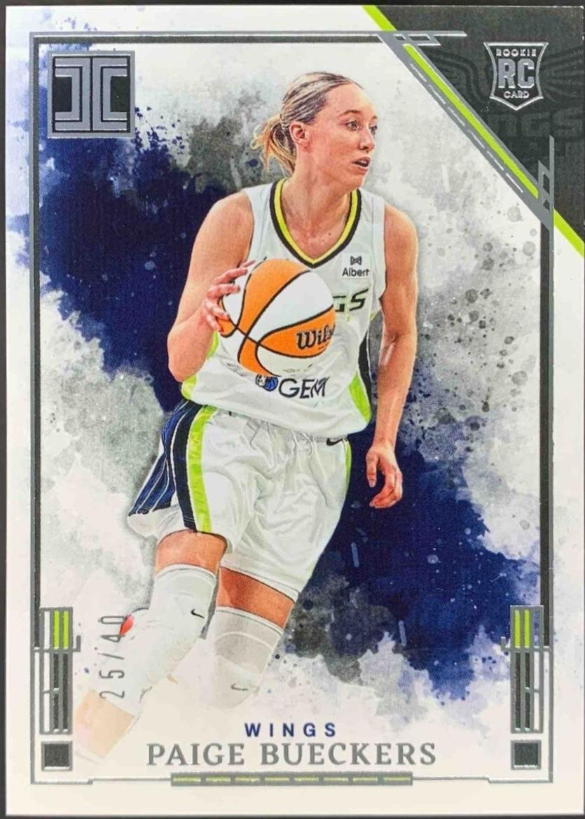 Paige Bueckers [Silver] #94