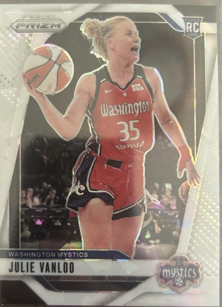 Julie Vanloo [White Ice] #42