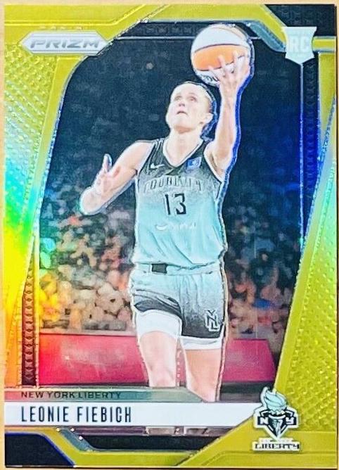 Leonie Fiebich [Gold] #30