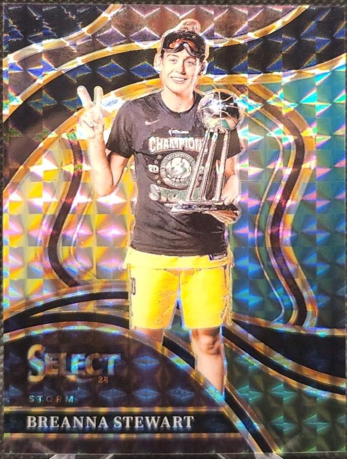 Breanna Stewart [Black Finite Prizm] #247