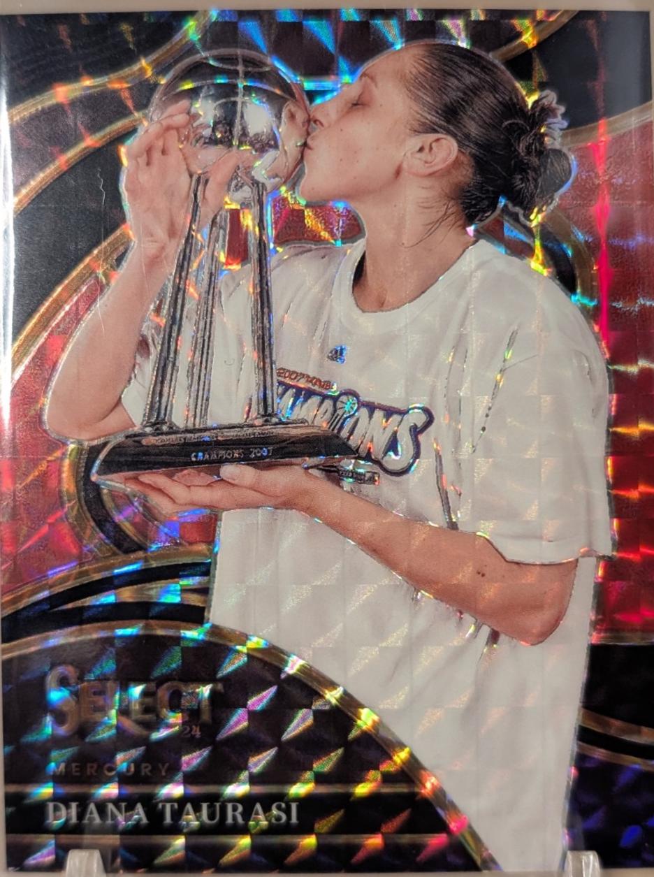 Diana Taurasi [Black Finite Prizm] #250