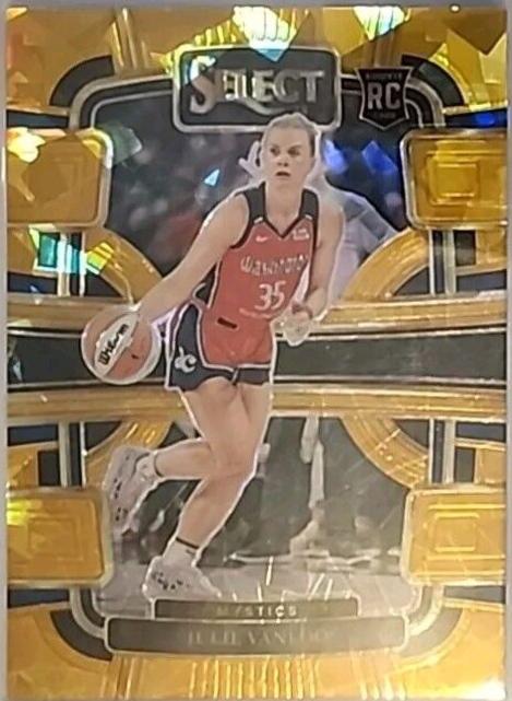 Julie Vanloo [Gold Prizm] #57
