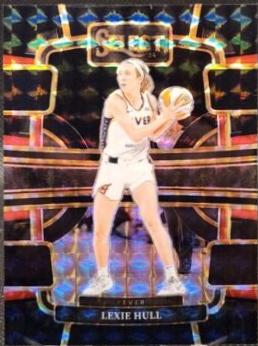 Lexie Hull [Black Finite Prizm] #79