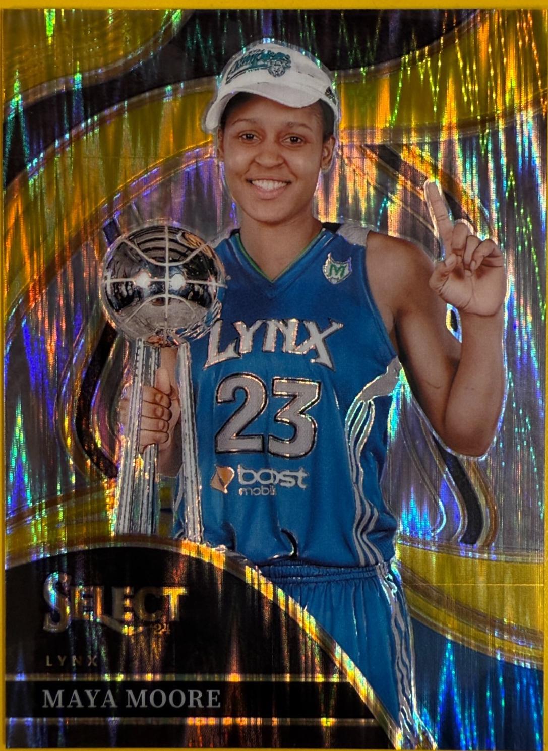 Maya Moore [Gold Flash Prizm] #245
