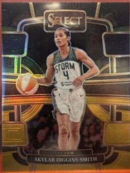 Skylar Diggins-Smith [Black Gold Prizm] #12