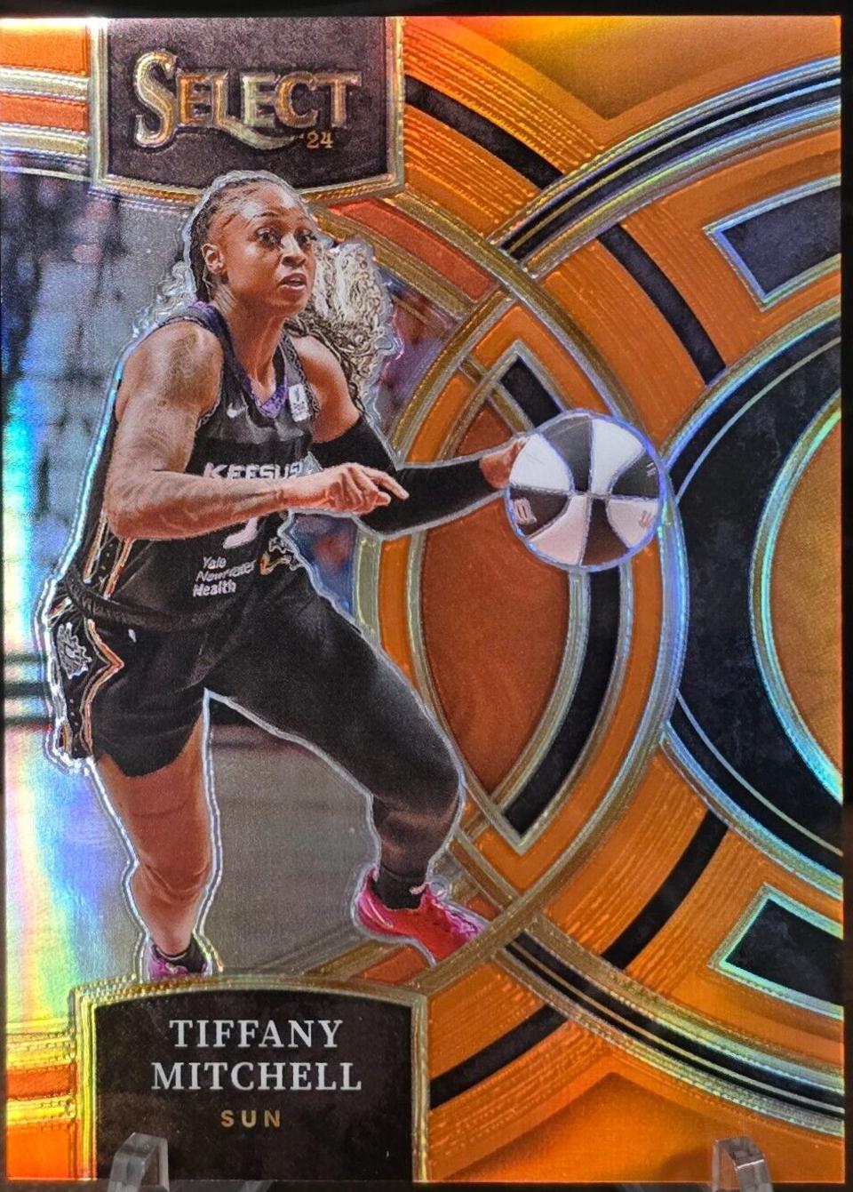 Tiffany Mitchell [Orange Prizm] #189