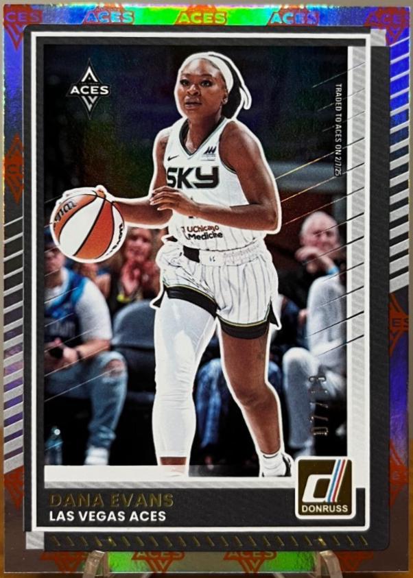 Dana Evans [Holo Team Logo] #37