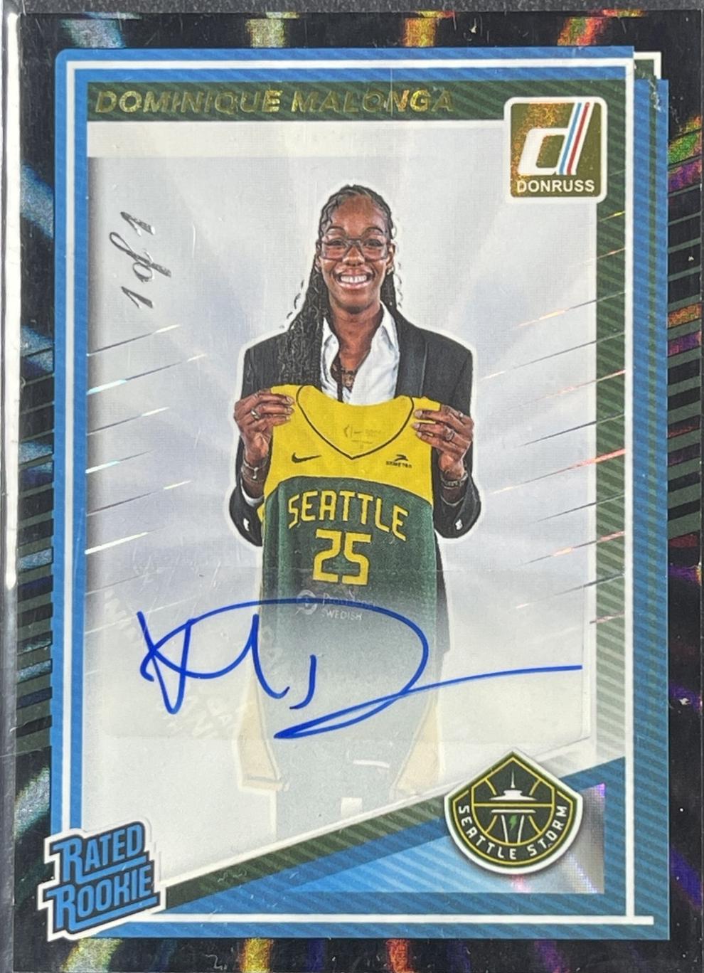 Dominique Malonga [Holo Black Laser Signature] #89