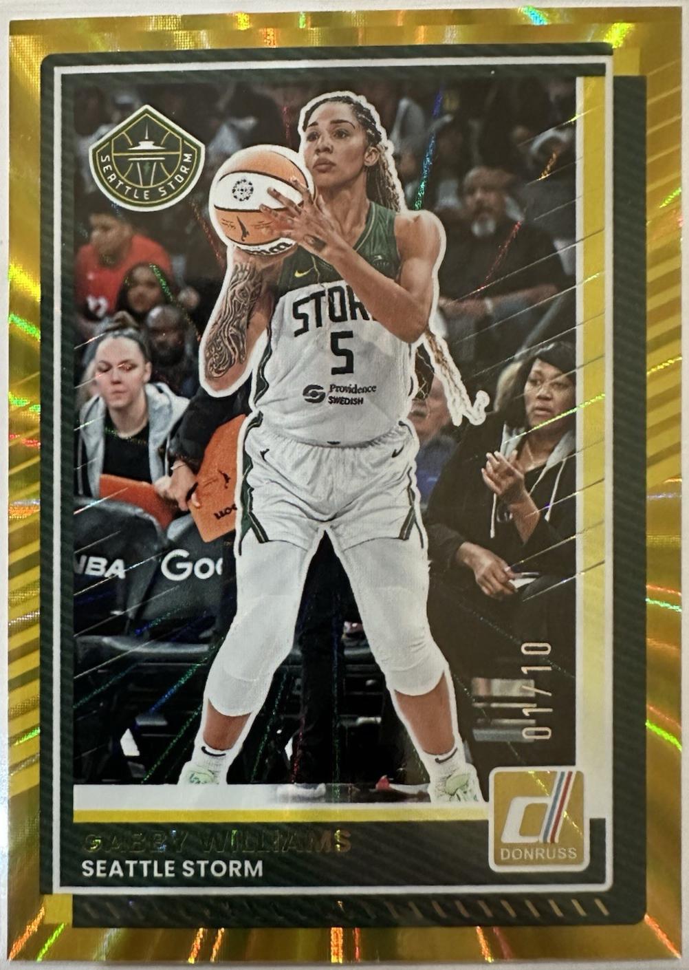 Gabby Williams [Gold Shimmer] #75