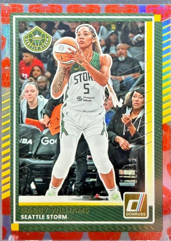 Gabby Williams [Holo Team Logo] #75