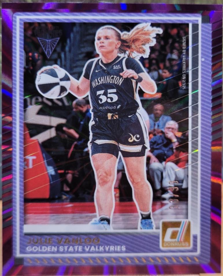 Julie Vanloo [Purple Laser] #29