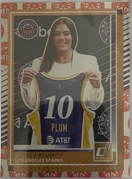 Kelsey Plum [Holo Team Logo] #12