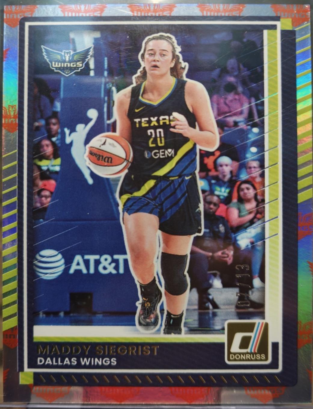Maddy Siegrist [Holo Team Logo] #20