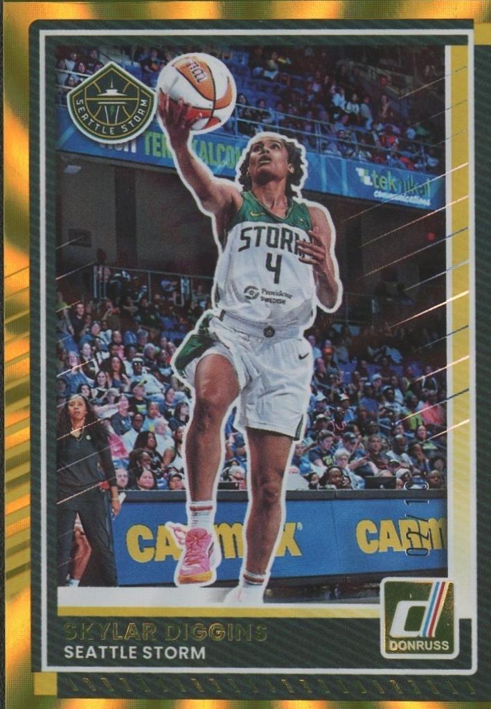 Skylar Diggins [Gold Shimmer] #26