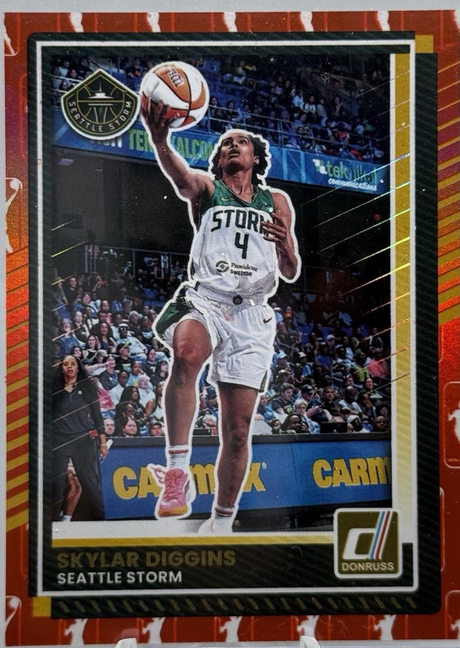 Skylar Diggins [Holo WNBA Logo] #26