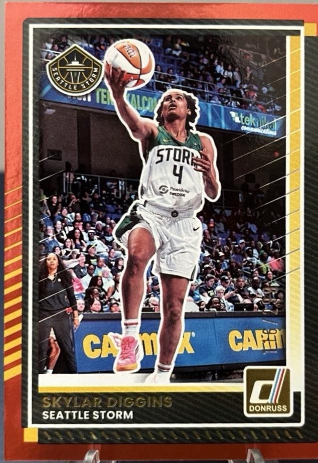 Skylar Diggins [Red] #26