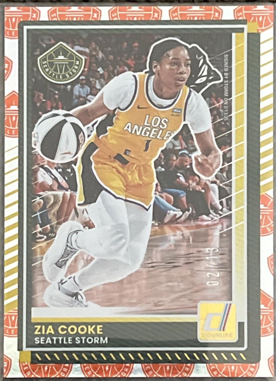 Zia Cooke [Holo Team Logo] #69